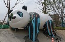 彩绘玻璃钢熊猫雕塑湖北小区的艺术明珠与文化名片