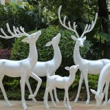 户外玻璃钢仿真白鹿动物装饰雕塑
