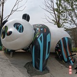 彩绘玻璃钢熊猫雕塑湖北小区的艺术明珠与文化名片