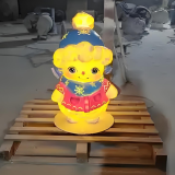 玻璃钢发光雪人雕塑点亮节日氛围的艺术品