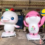 玻璃钢之躯，体育之魂矗立在城市脉动中的精神图腾