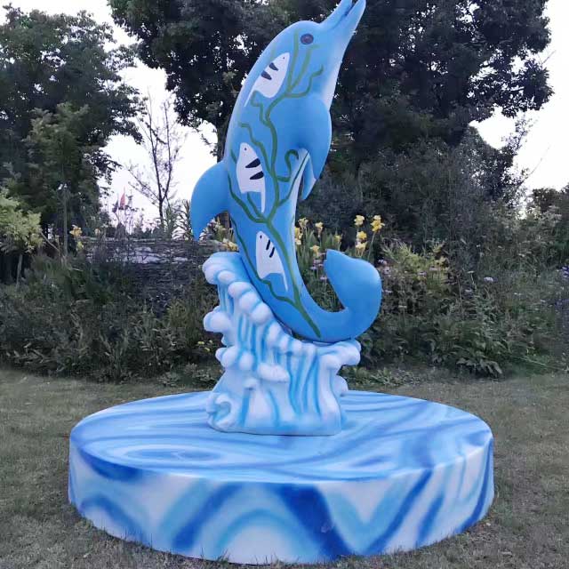 景观雕塑海豚